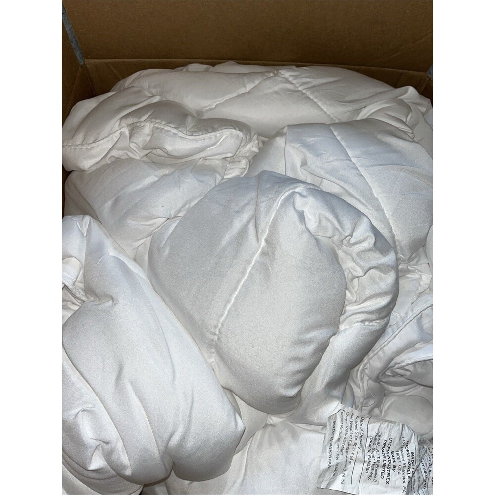 Down Alternative Box Stitched Bed Comforter with Corner Tabs, 88x88